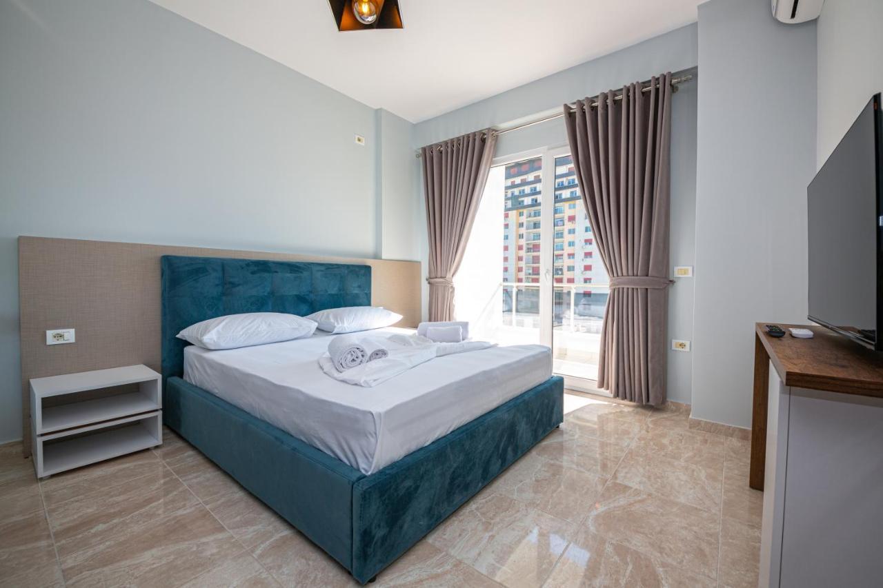 Kryemëdhej Ponari S Hotel מראה חיצוני תמונה