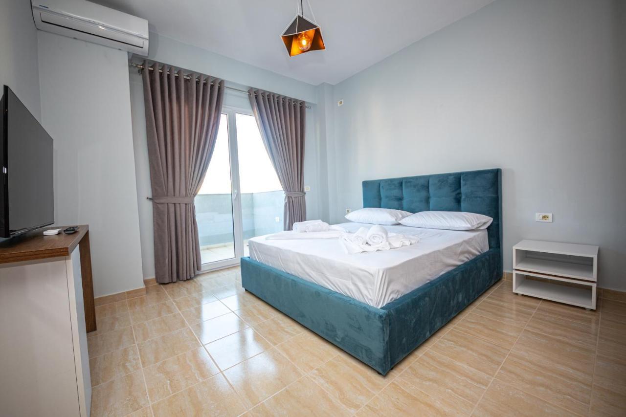Kryemëdhej Ponari S Hotel מראה חיצוני תמונה