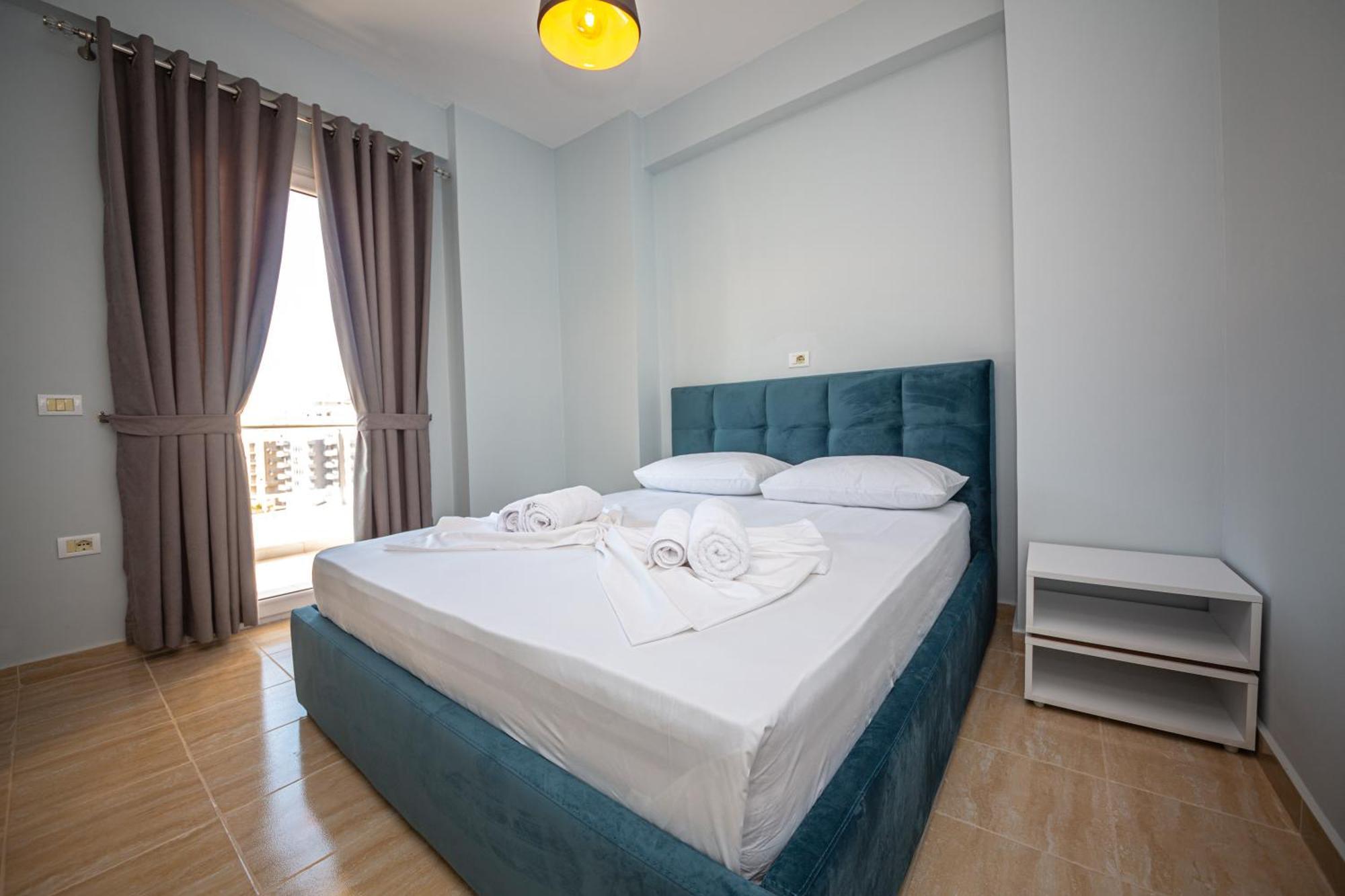 Kryemëdhej Ponari S Hotel חדר תמונה