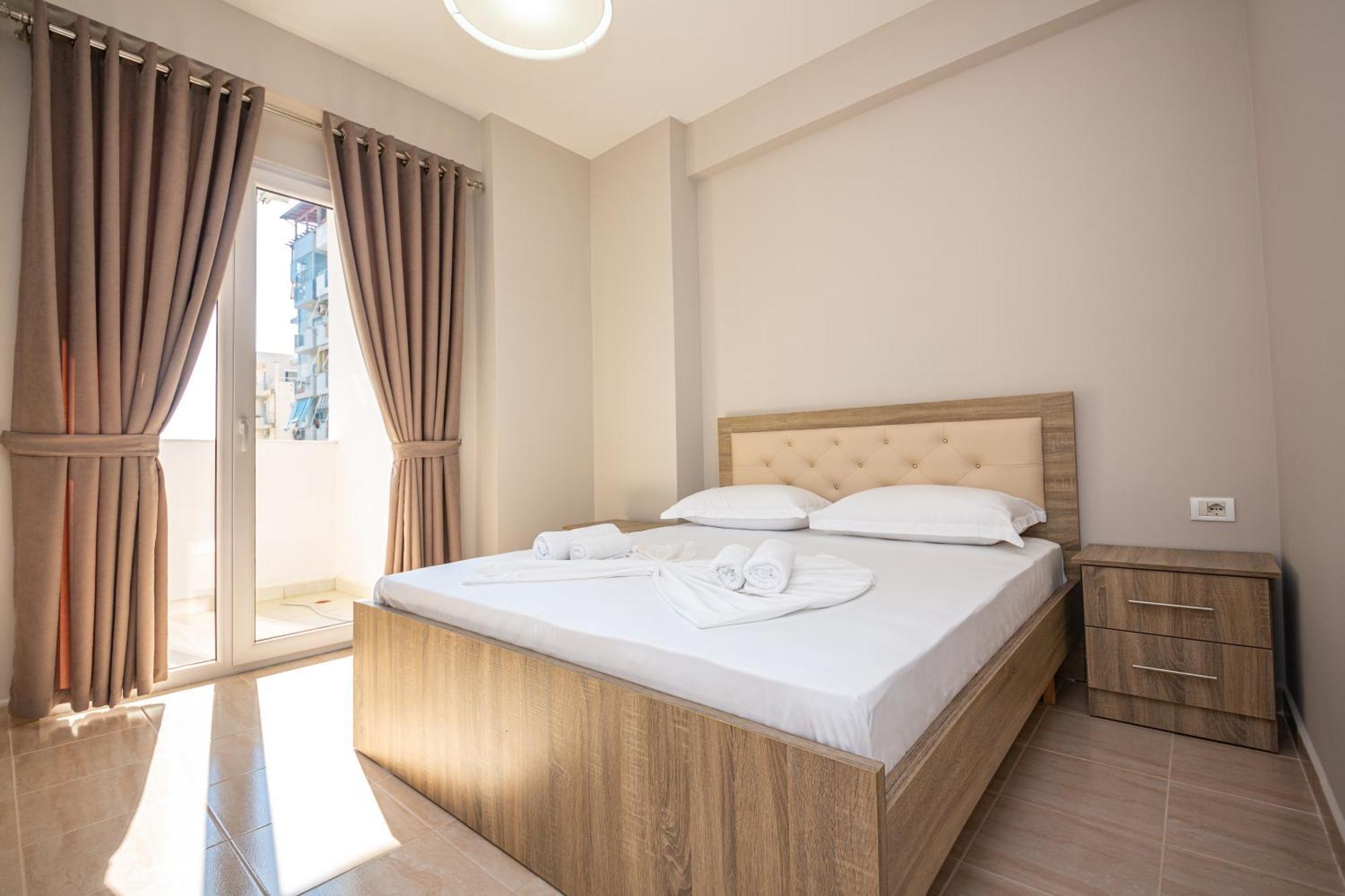 Kryemëdhej Ponari S Hotel חדר תמונה
