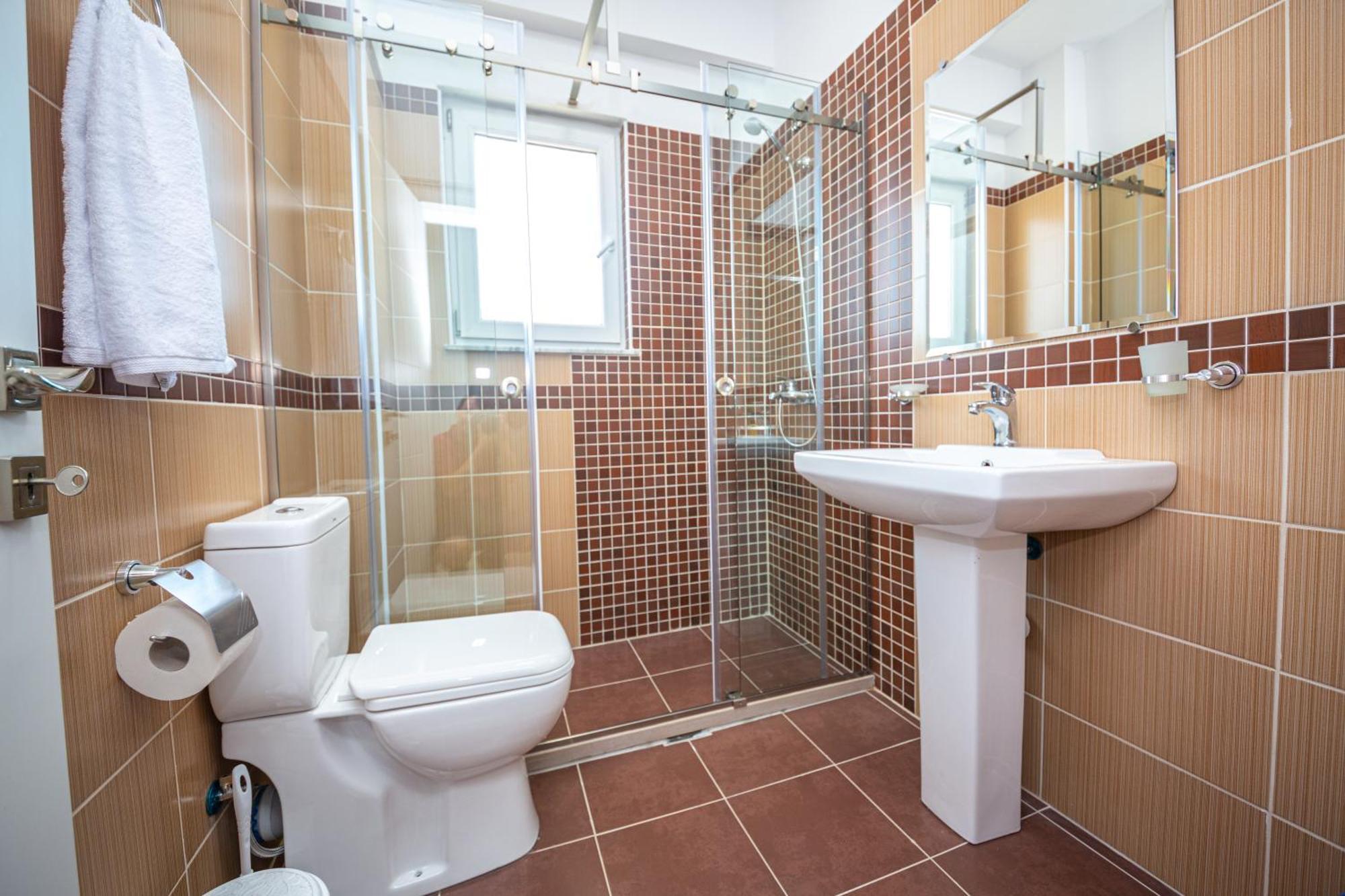 Kryemëdhej Ponari S Hotel חדר תמונה