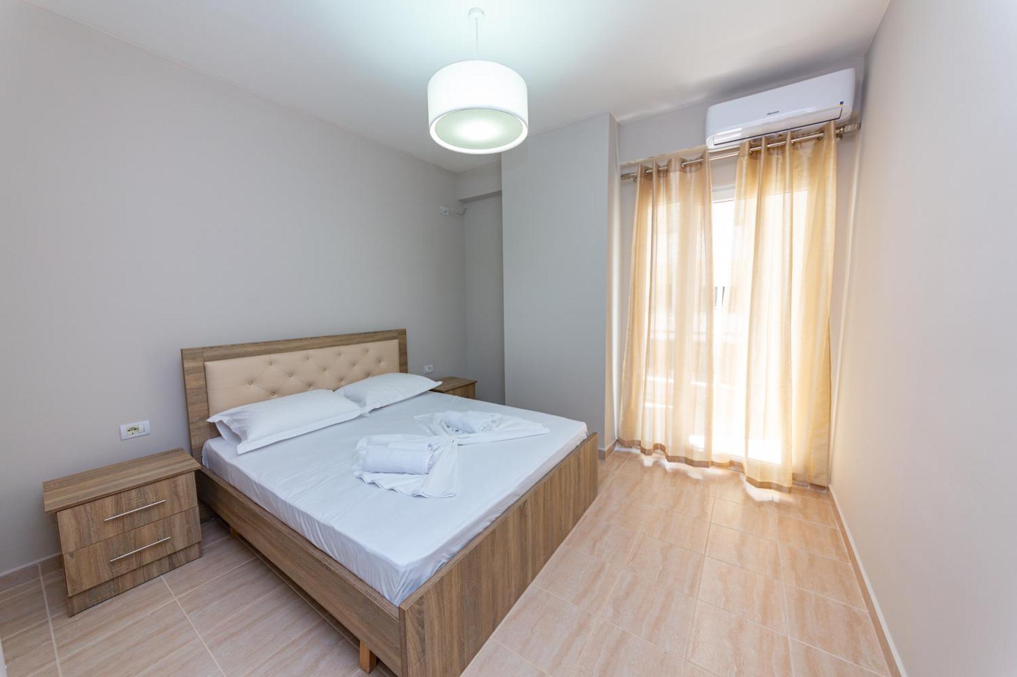 Kryemëdhej Ponari S Hotel חדר תמונה