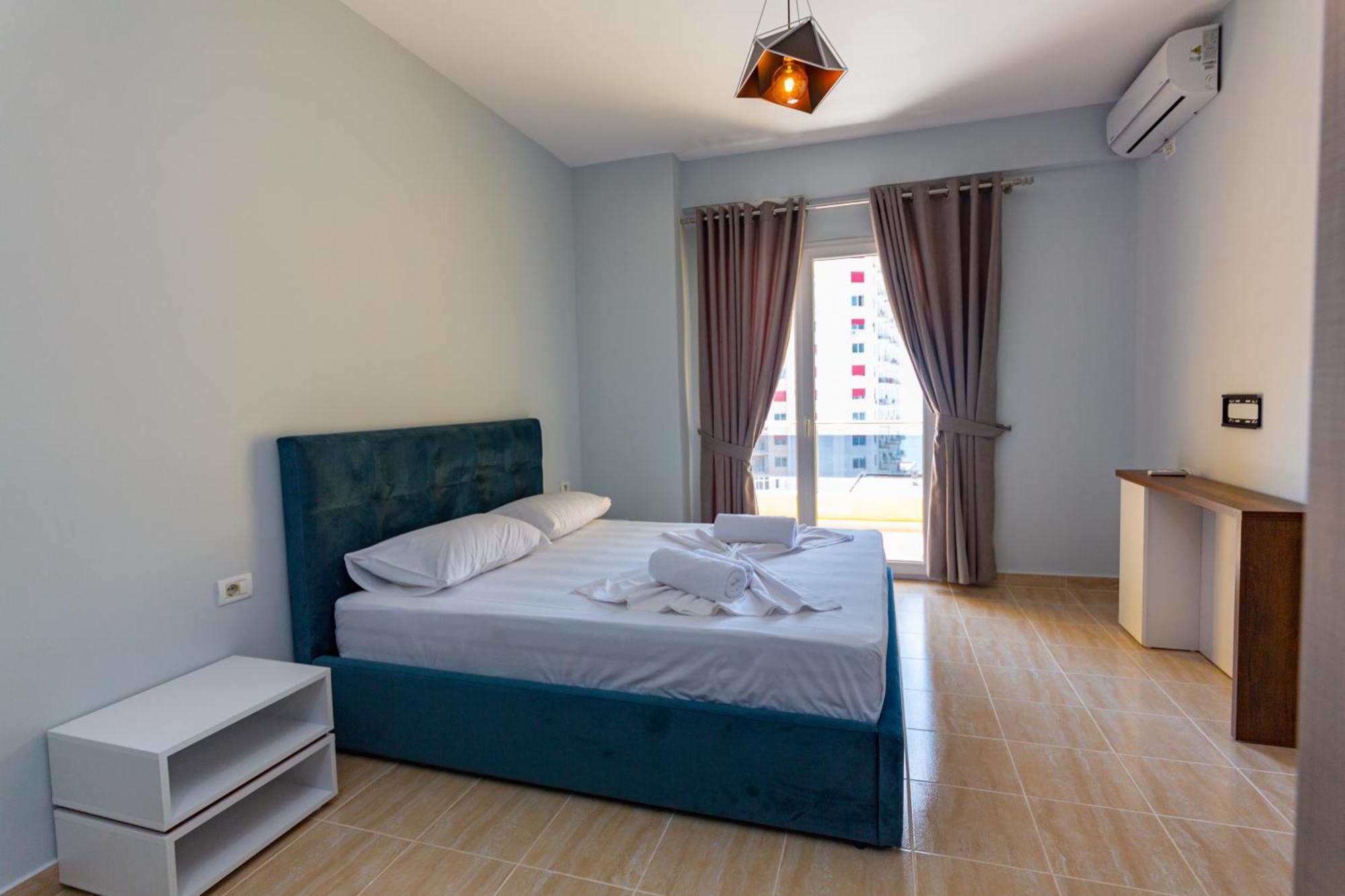Kryemëdhej Ponari S Hotel חדר תמונה