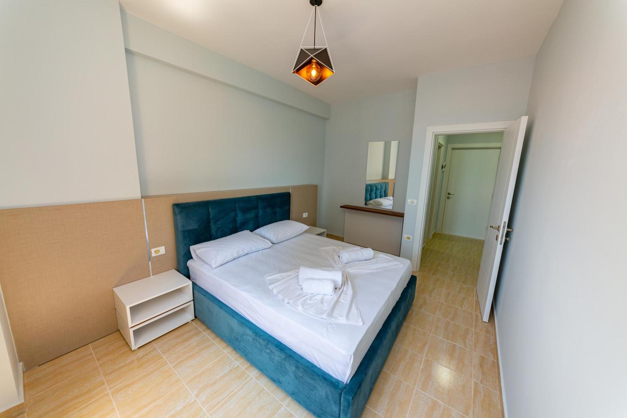 Kryemëdhej Ponari S Hotel חדר תמונה