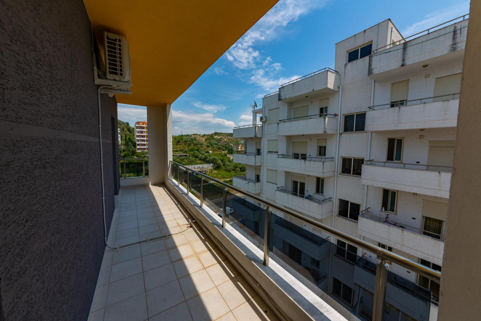 Kryemëdhej Ponari S Hotel חדר תמונה